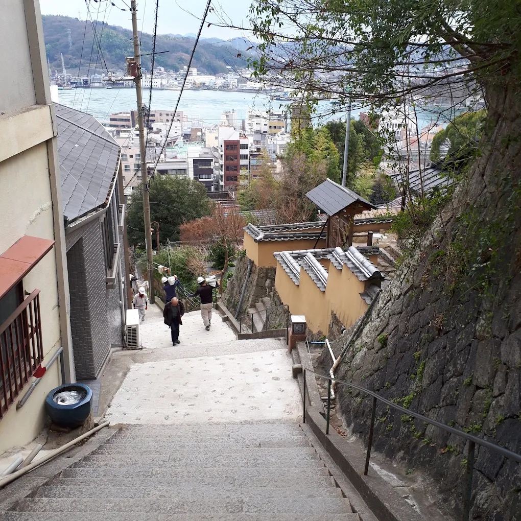 Onomichi — Where Artists, Cats, and Cycling Converge