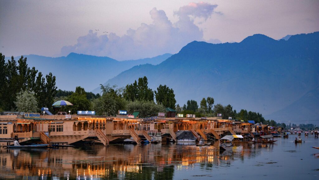 SRINAGAR, KASHMIR