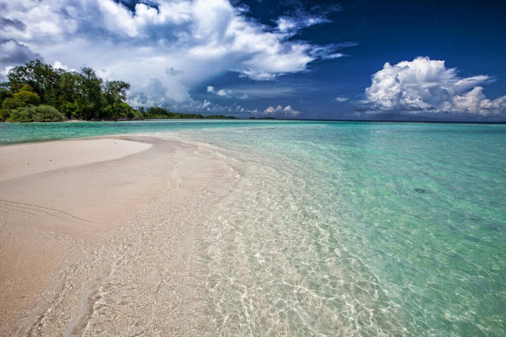 Whitehaven Beach, Whitsunday Islands paradise.