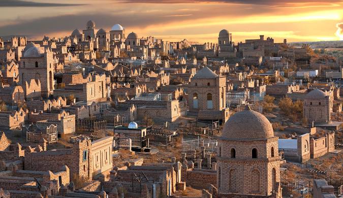 Step into history in Uzbekistan: ancient brick buildings and stunning turquoise minarets stand tall in this vibrant Silk Road city.