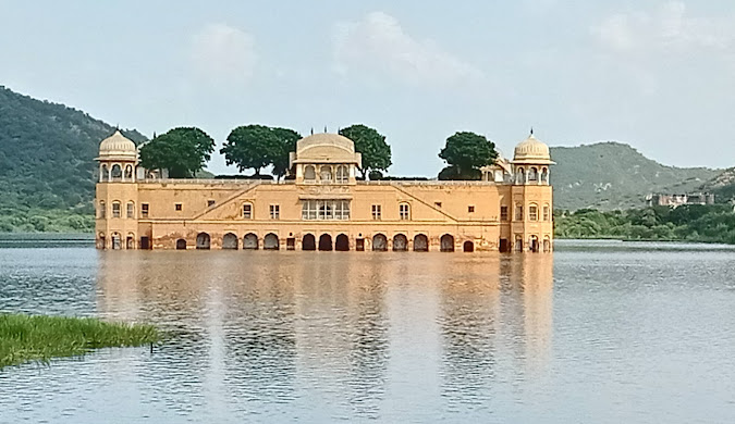 Jal Mahal (Water Palace) in Jaipur, India, situated in Man Sagar Lake.