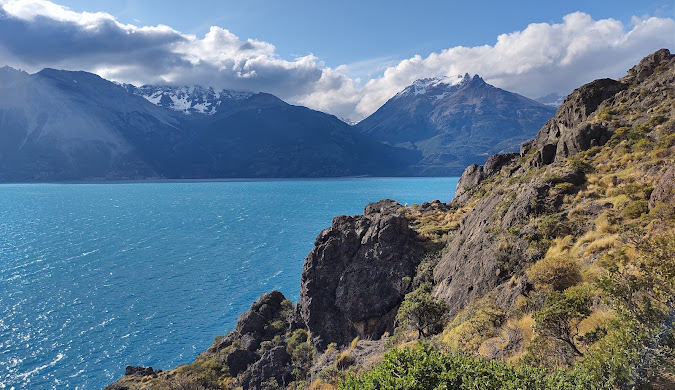 Scenic view of the on Lake General Carrera in the Aysén Region, Chile, with turquoise waters and dramatic rock formations.