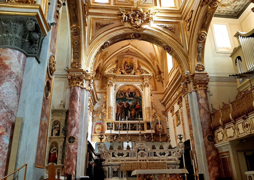 The Cathedral: Matera Cathedral Plaza