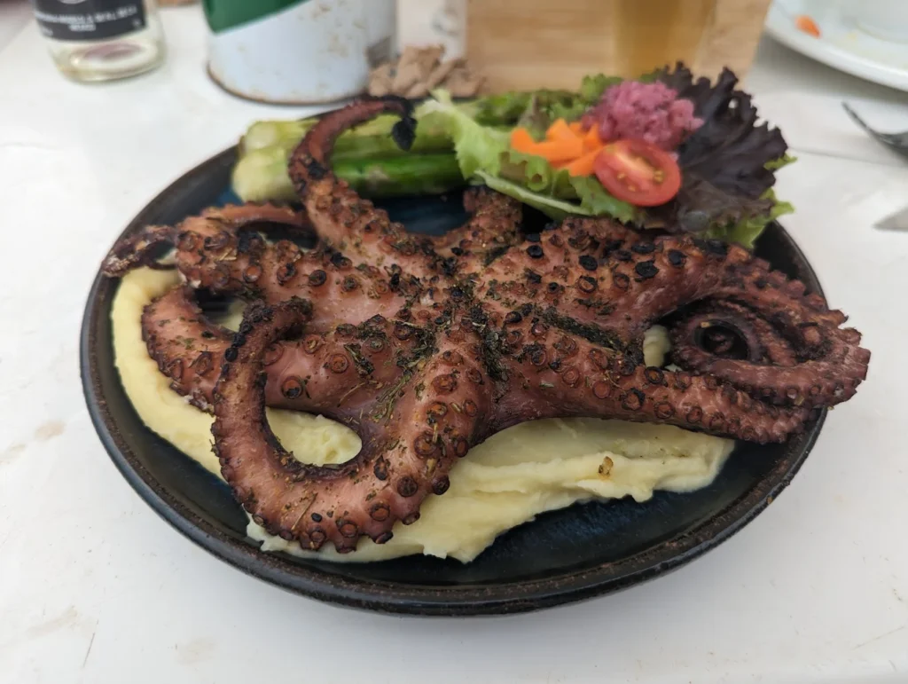 Beach-side eatery near Pântano do Sul, the access point for Lagoinha do Leste, Florianópolis