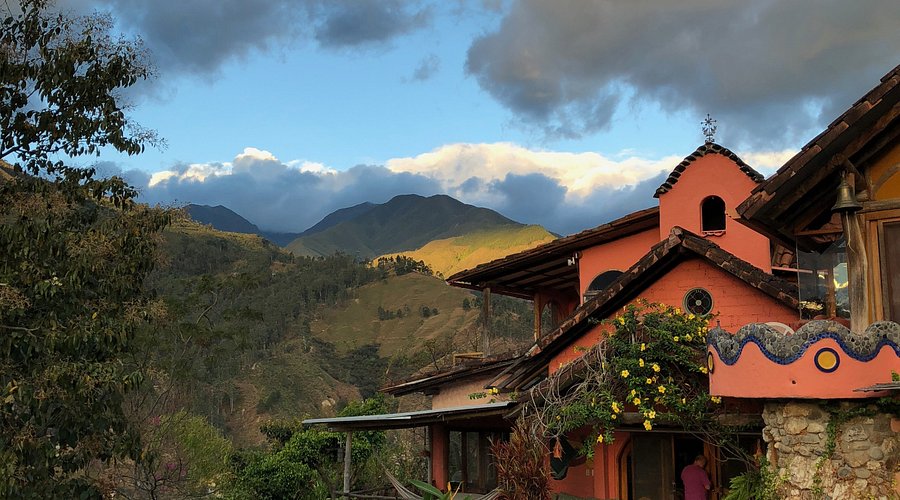 Wellness retreat centre in Vilcabamba Ecuador with international guests