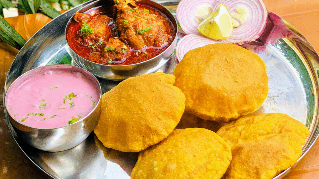 Vengurla's food scene is all about fresh seafood and traditional Malvani flavors. Forget fancy restaurants – the best food comes from small, family-run places.