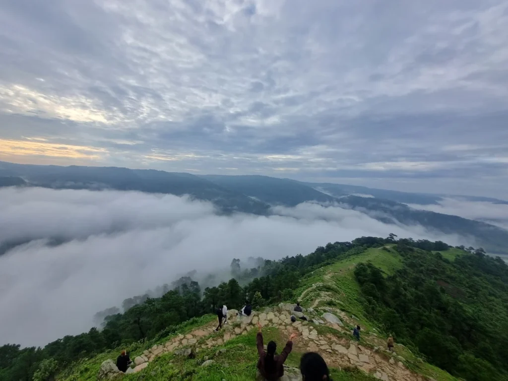 Nongjrong's elevated position keeps you above this cloud layer, creating that magical "sea of clouds" effect.