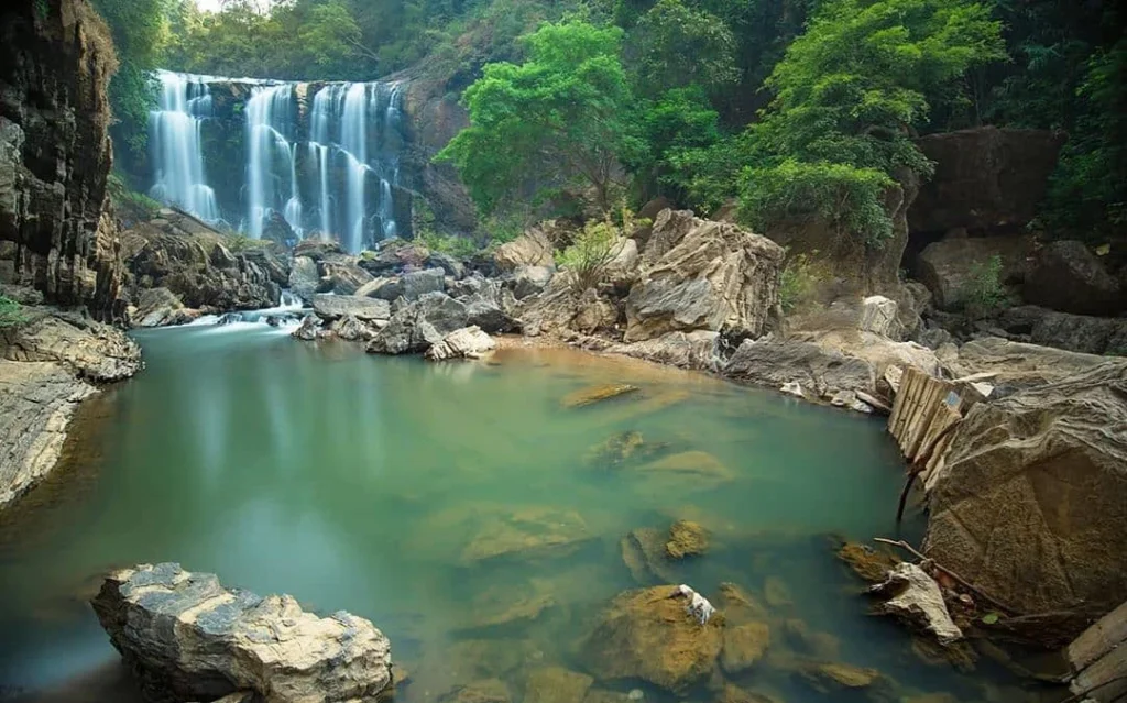 Panoramic view of Sathodi Falls cascading down the rocky cliff in Uttara Kannada, Karnataka