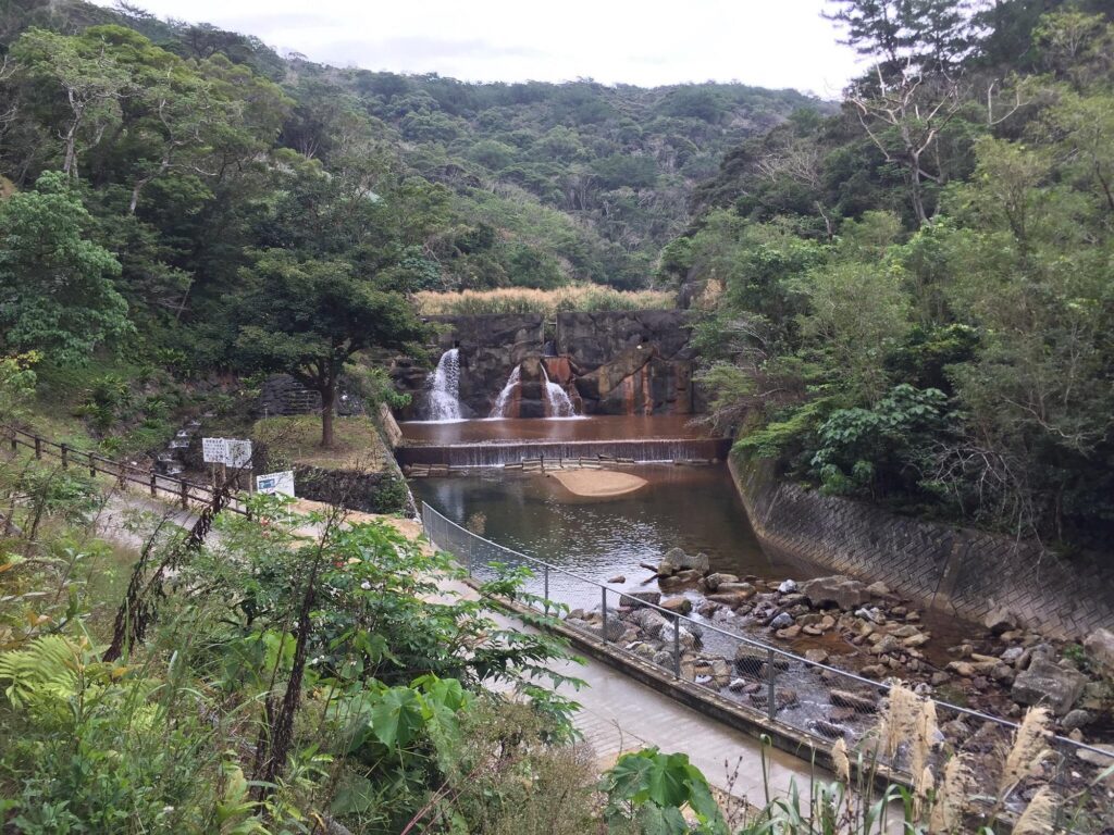 Hiji Waterfall (Yambaru region) — A 40-minute jungle hike leads to a 26-metre waterfall.