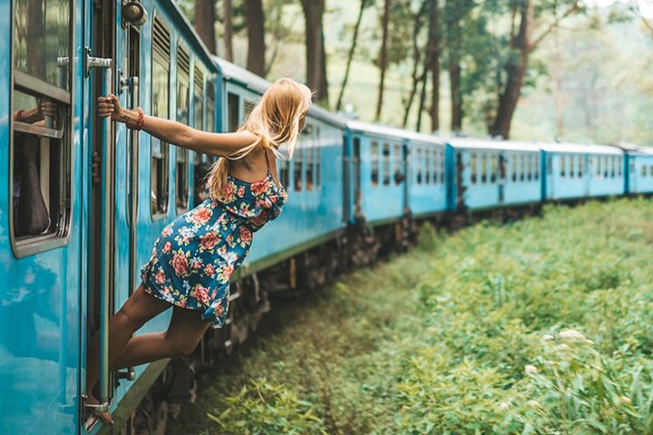 Sri Lanka train ride 