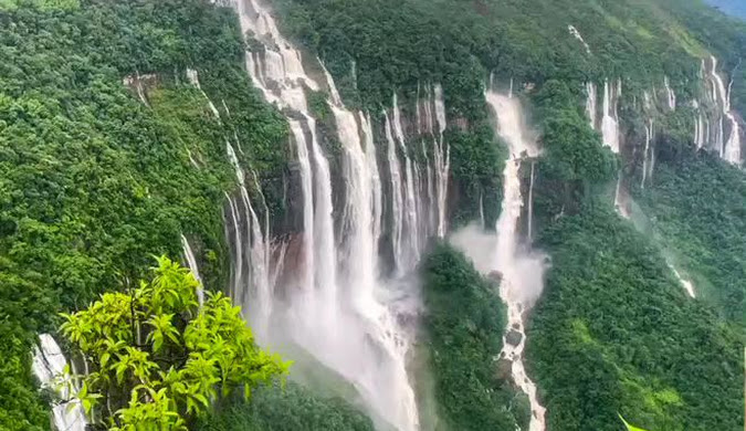 Meghalaya – Clouds, Caves & Living Bridges